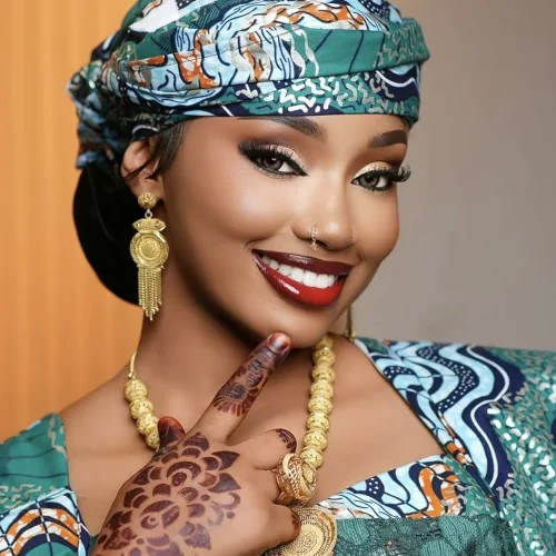 Amina Bello
